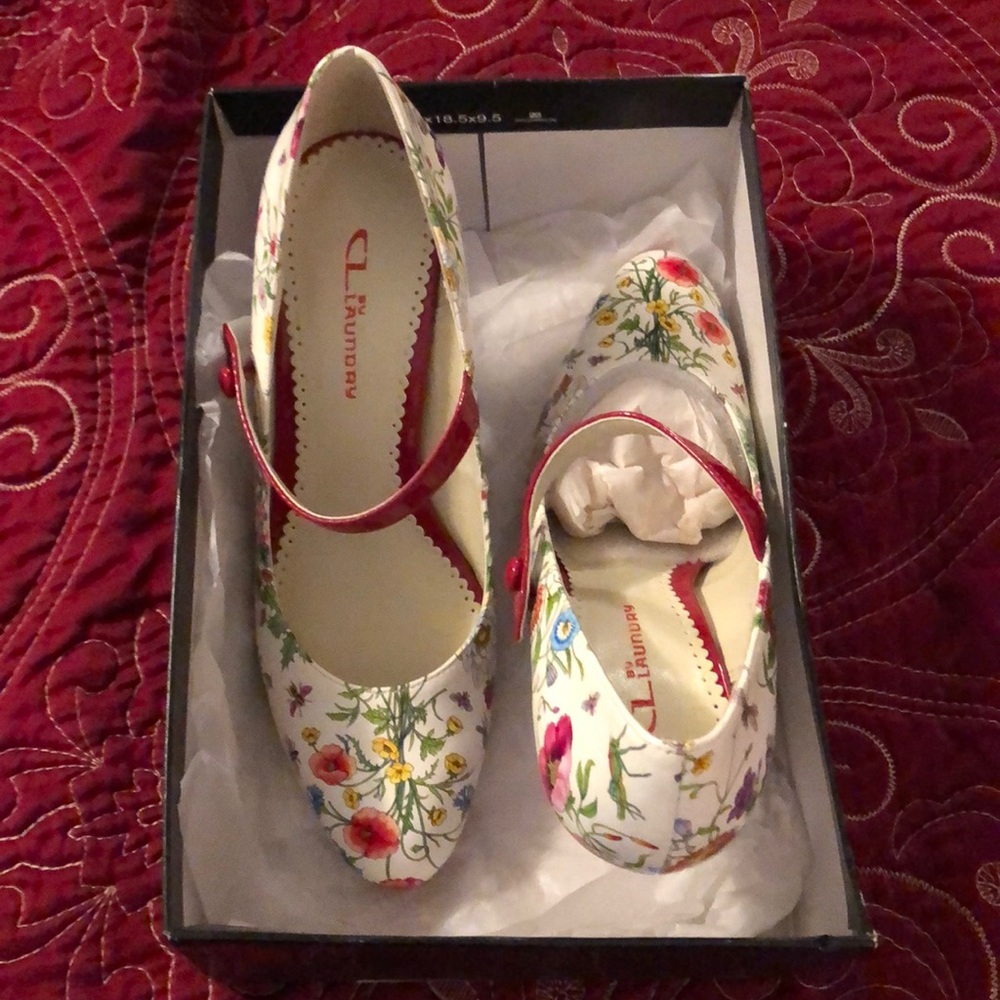 Never worn Laundry floral heels